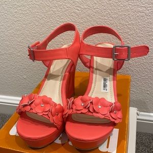 BAMBOO heels pinkish color Size 8.5